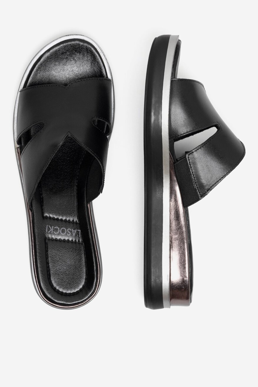 Klapki skórzane na koturnie