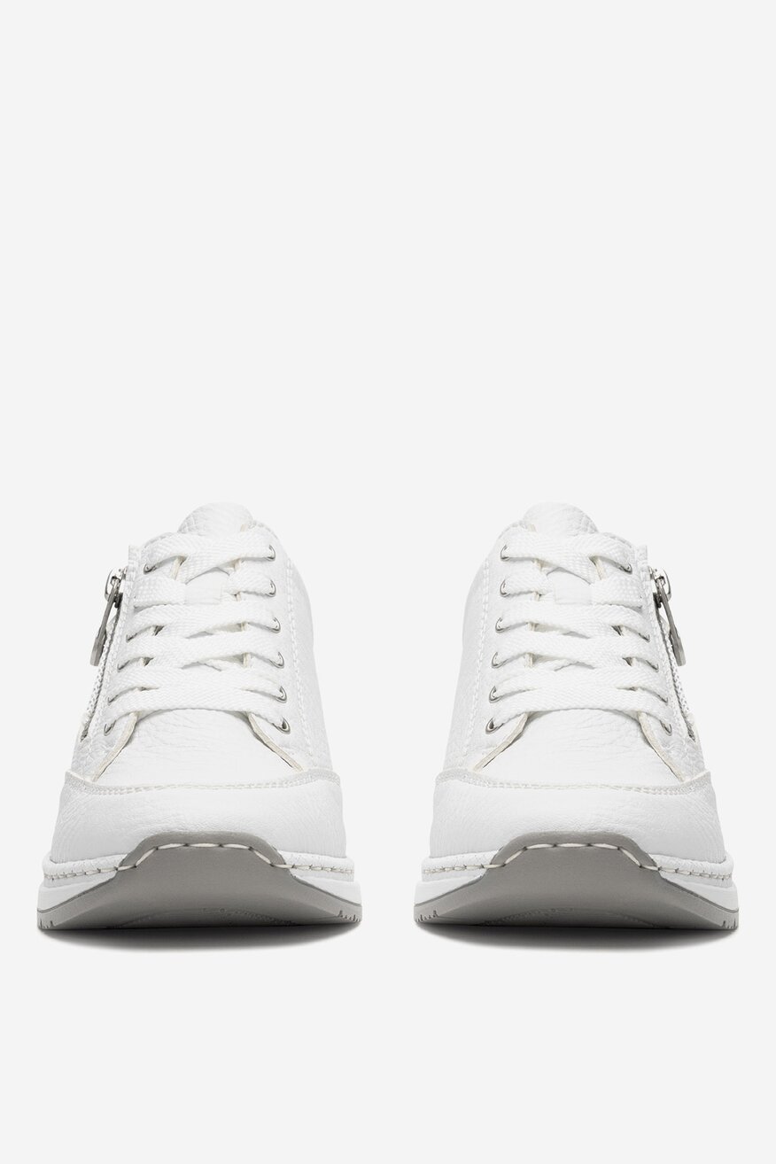 Sneakersy na koturnie