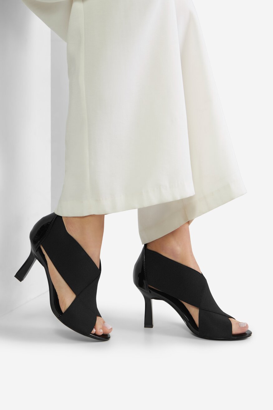 Sandały na szpilce