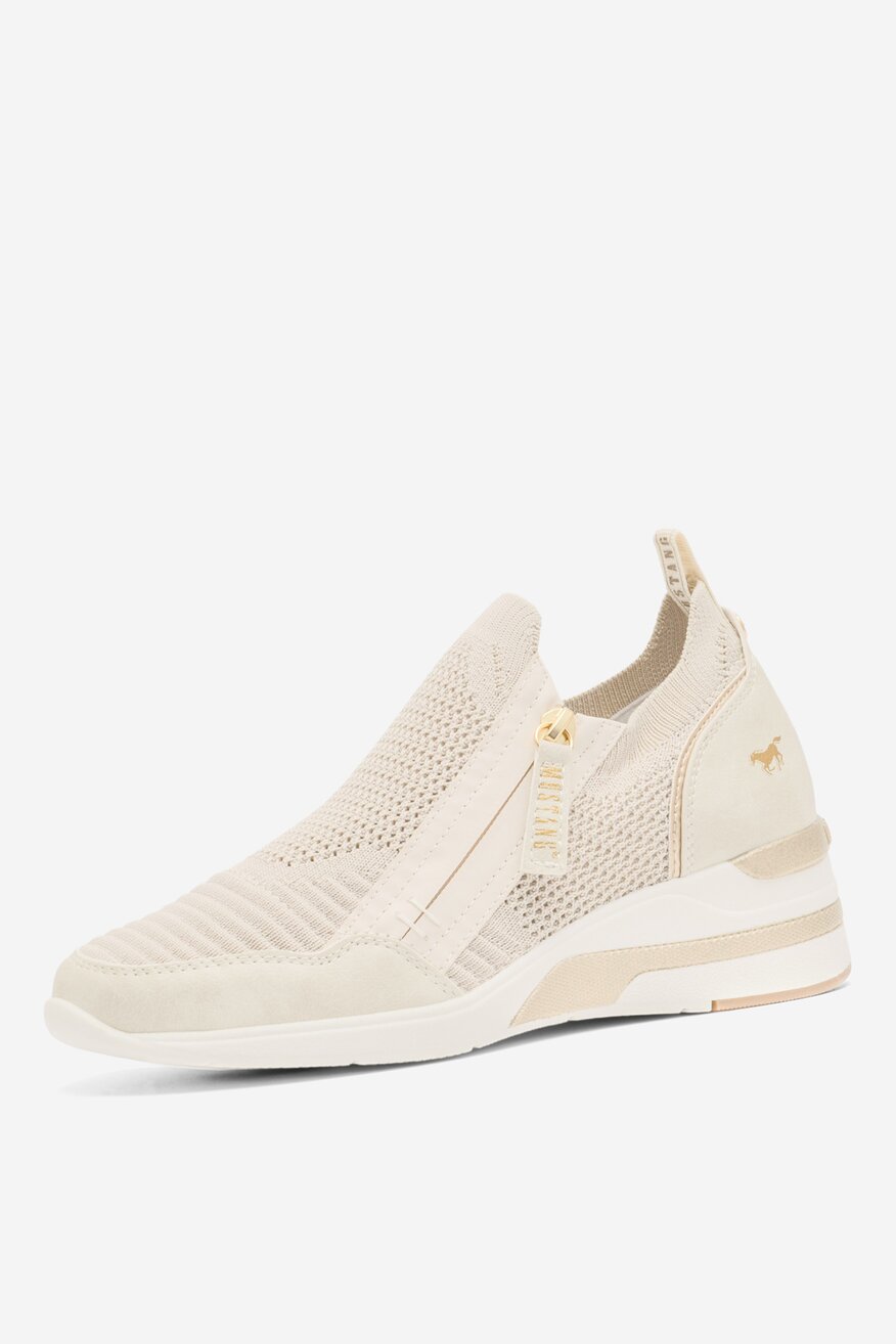 Sneakersy na koturnie