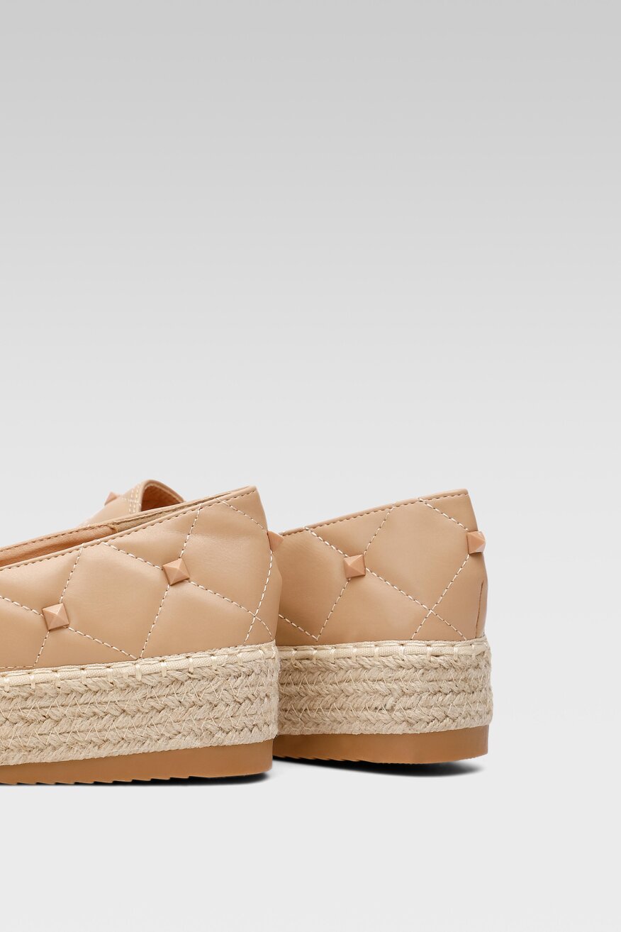 Espadryle na plaformie
