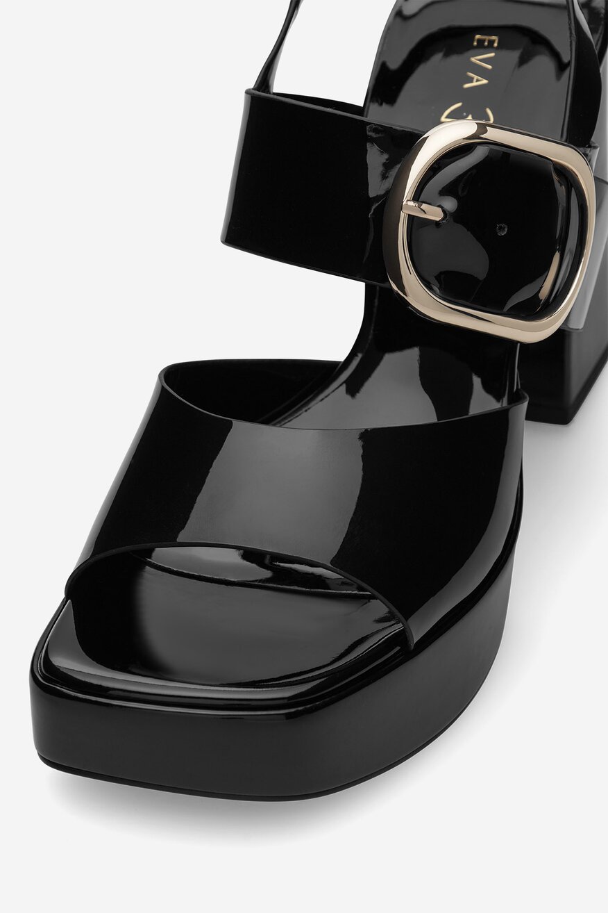 Sandały skórzane na słupku