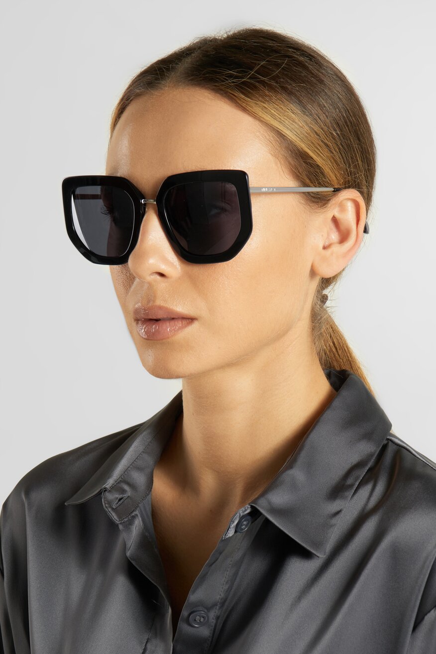 Okulary przeciwsłoneczne z filtrem UV-3