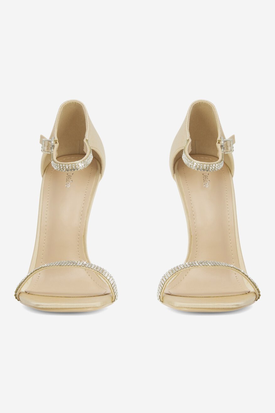 Sandały na szpilce