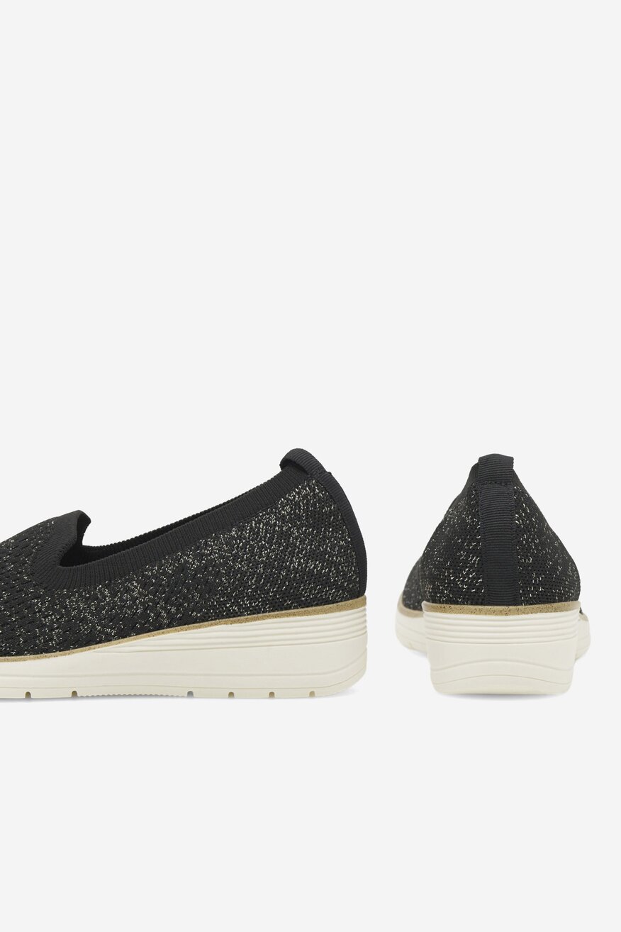 Półbuty na koturnie