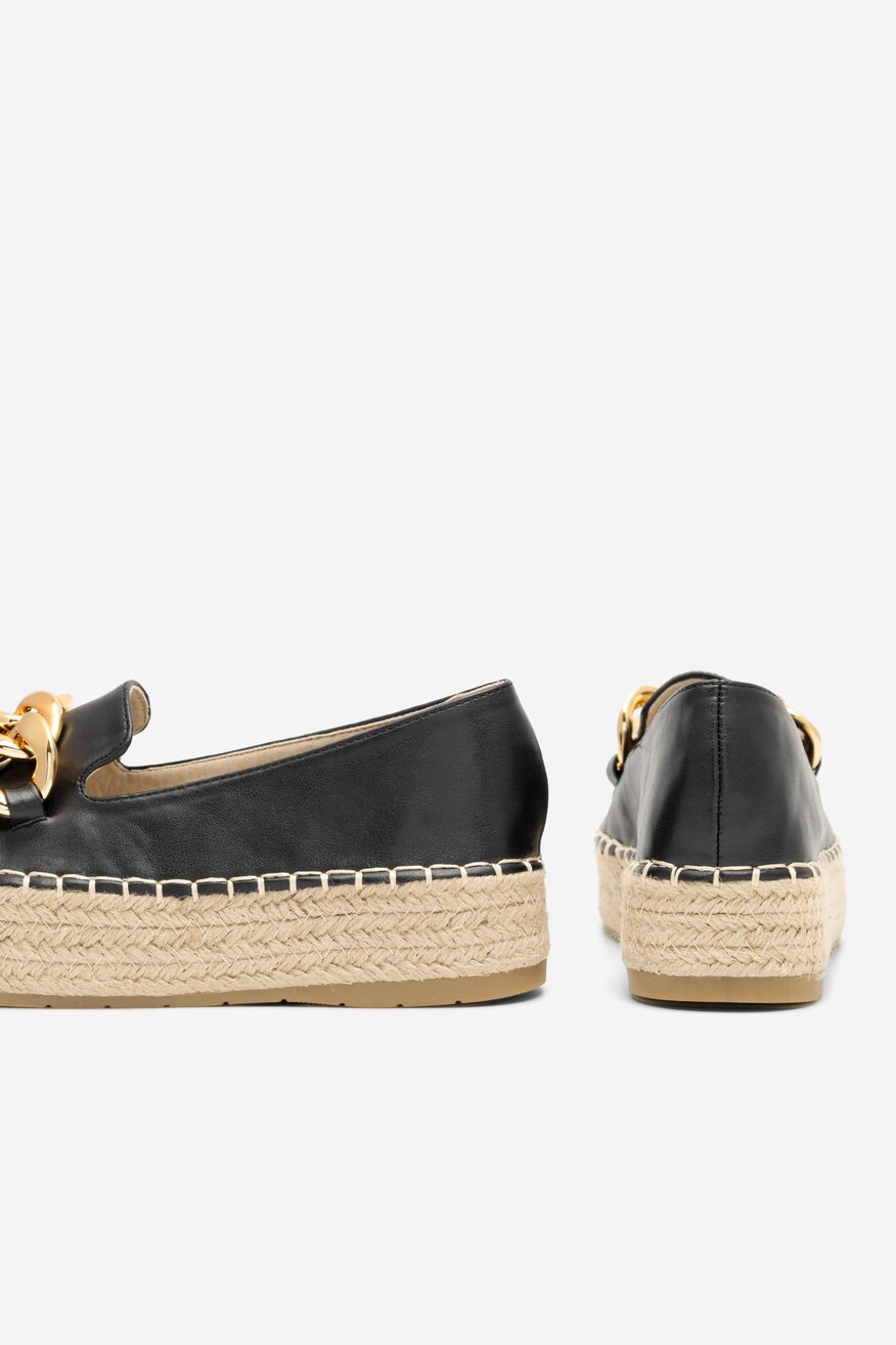 Espadryle na platformie