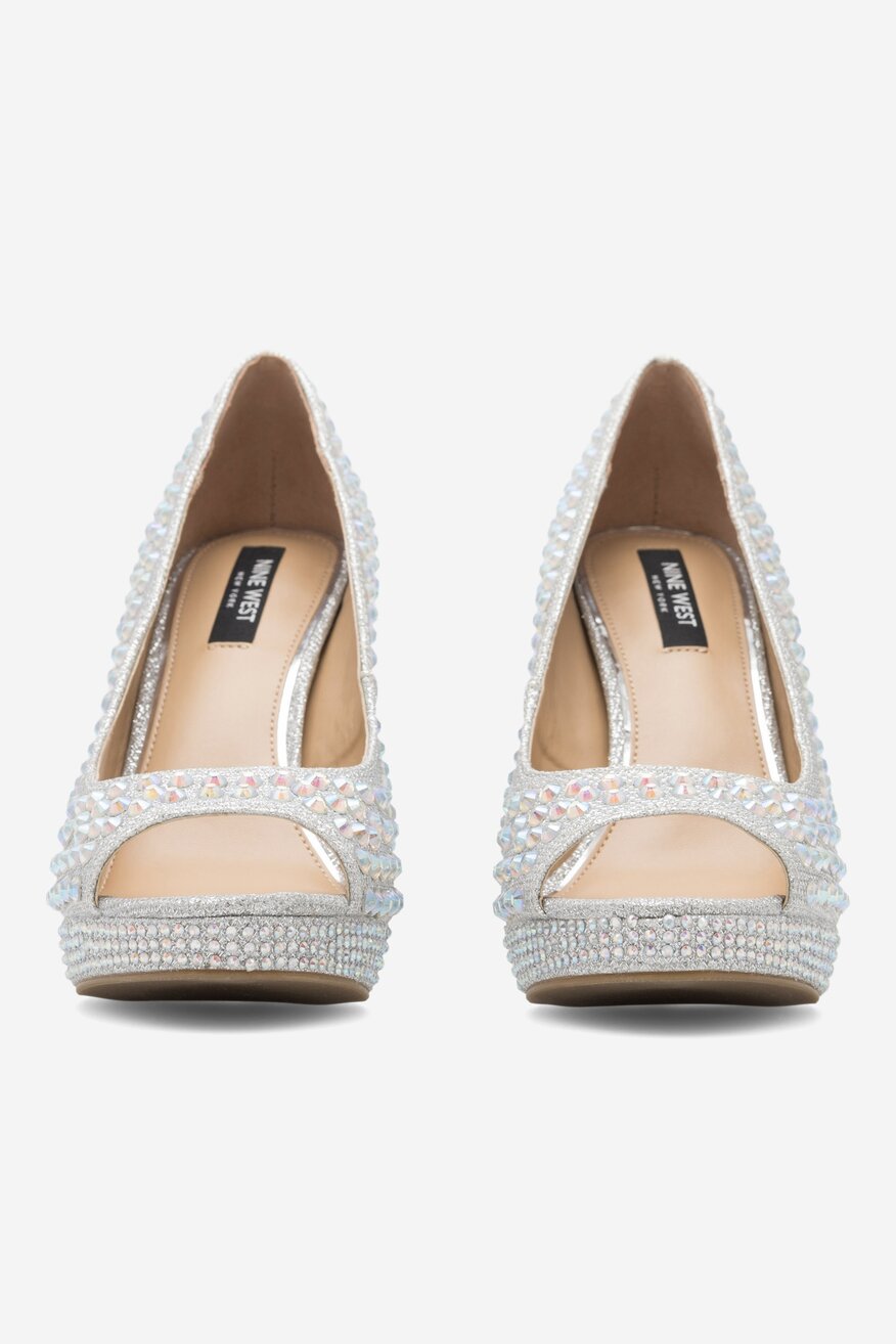 Czółenka na szpilce i platformie