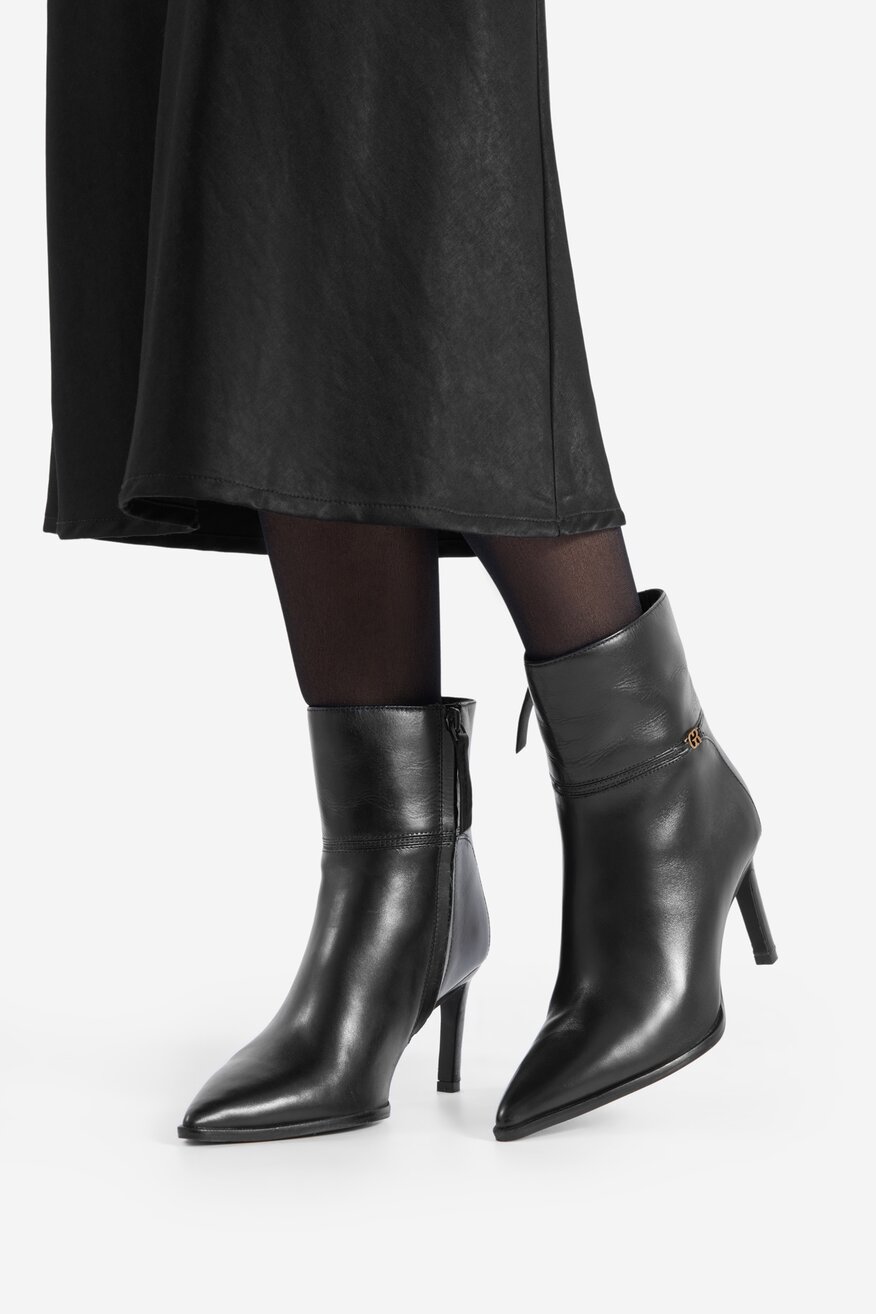 Botki skórzane na szpilce