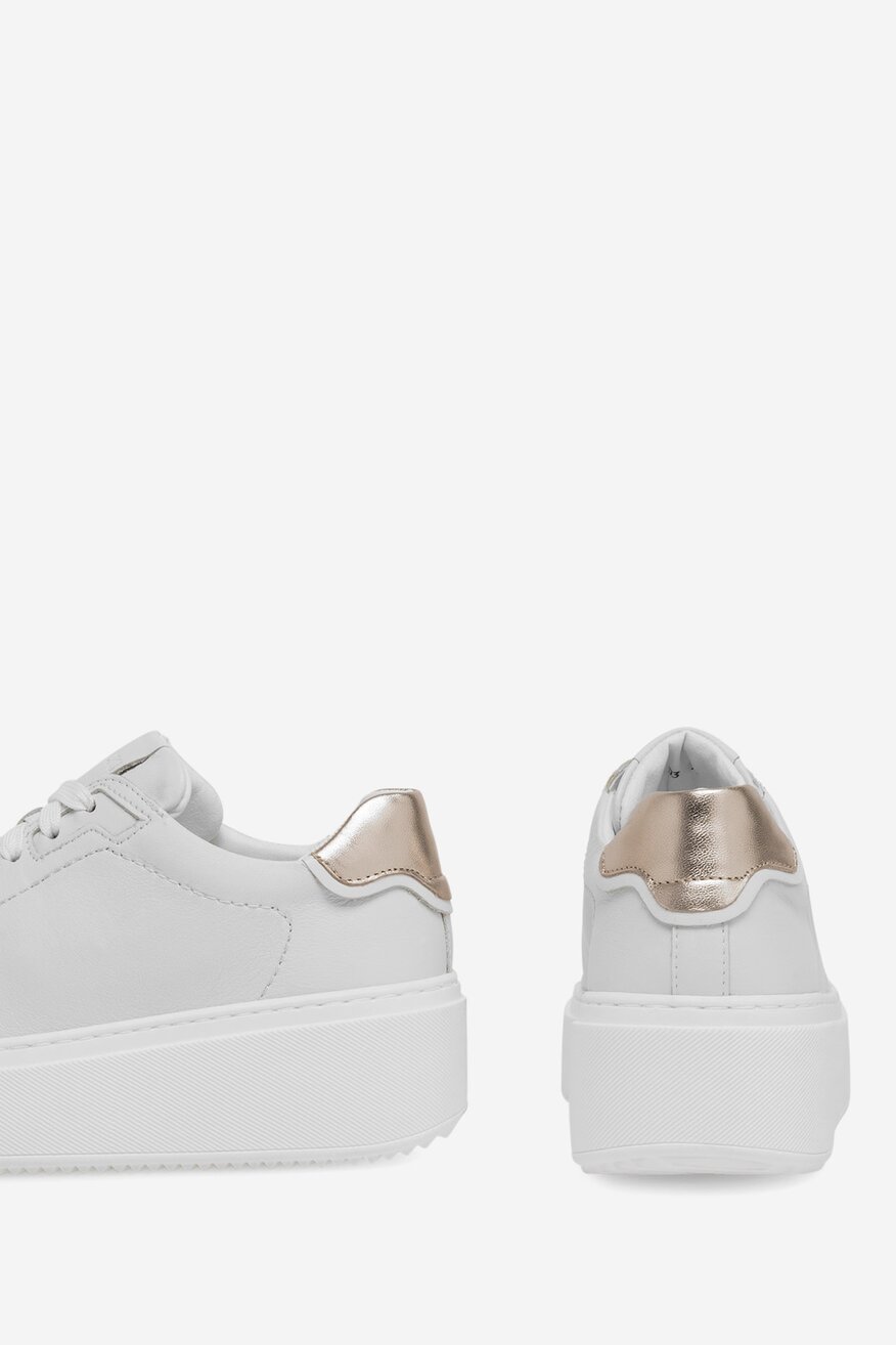 Sneakersy skórzane na platformie