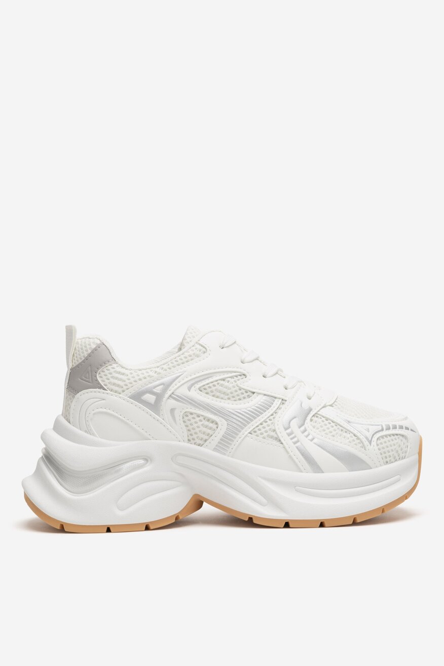 Sneakersy na grubej podeszwie