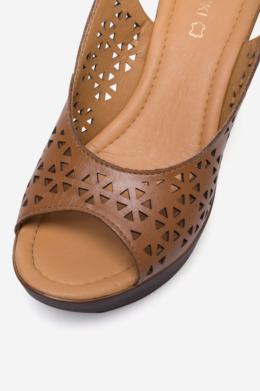 Sandały skórzane