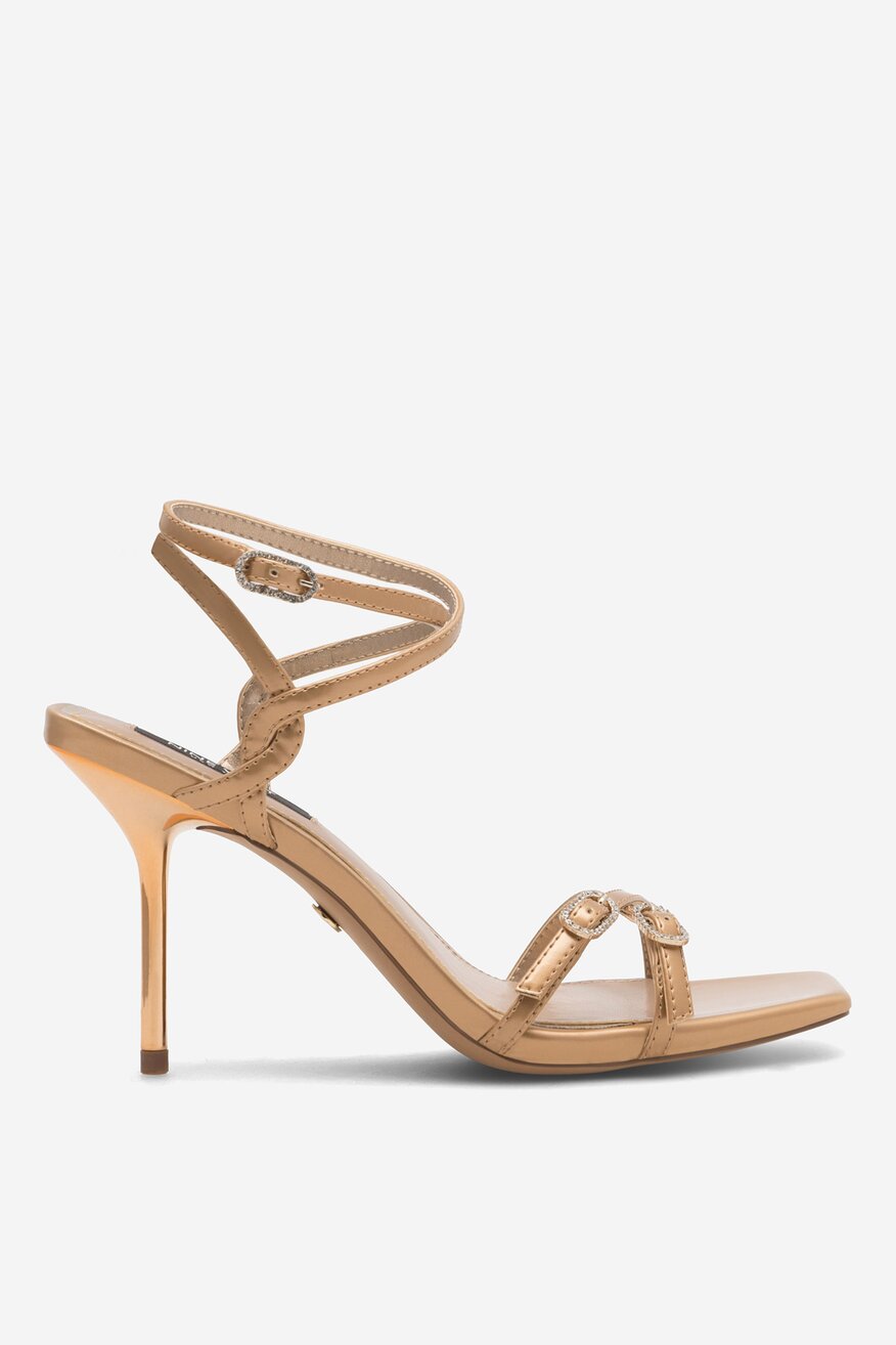 Sandały na szpilce