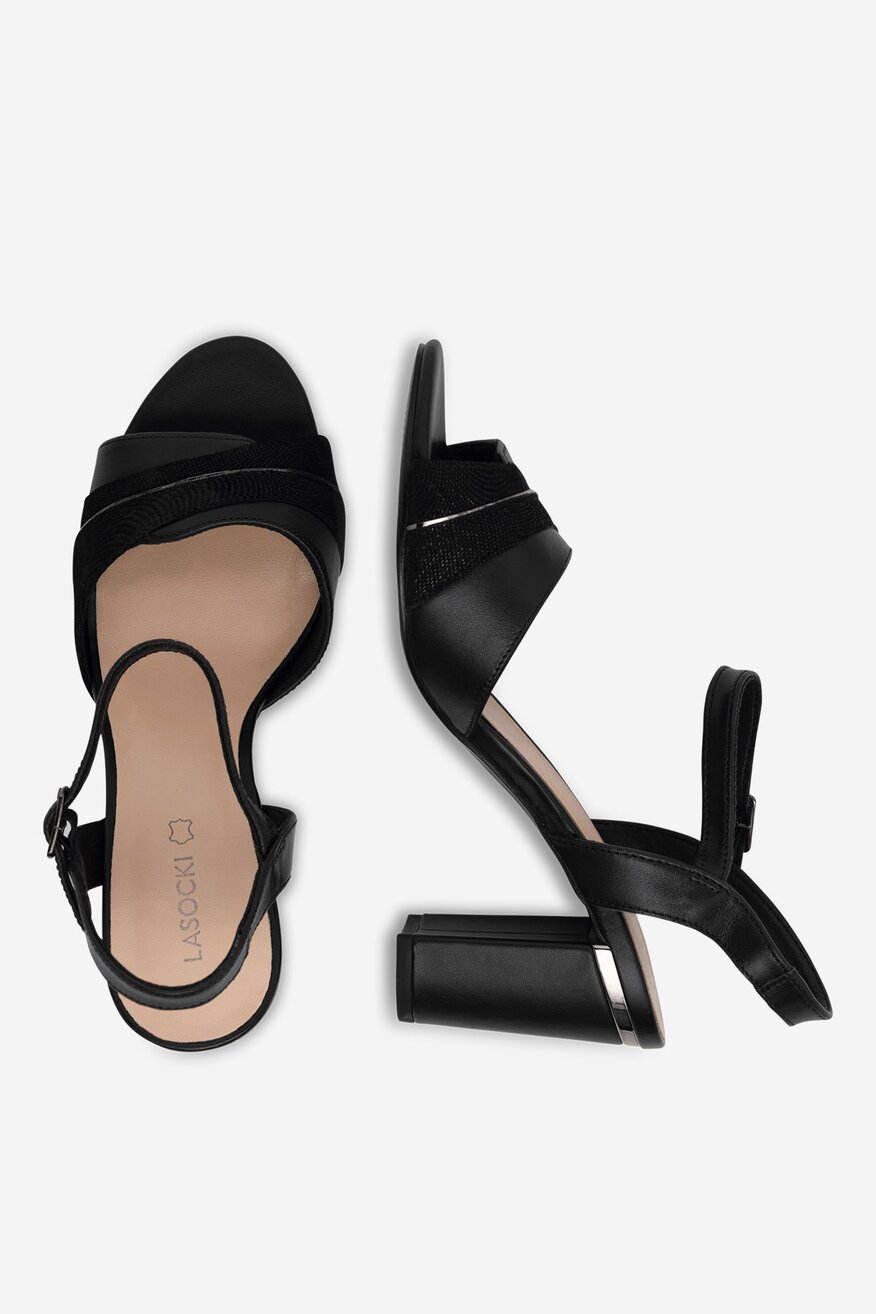 Sandały skórzane na słupku