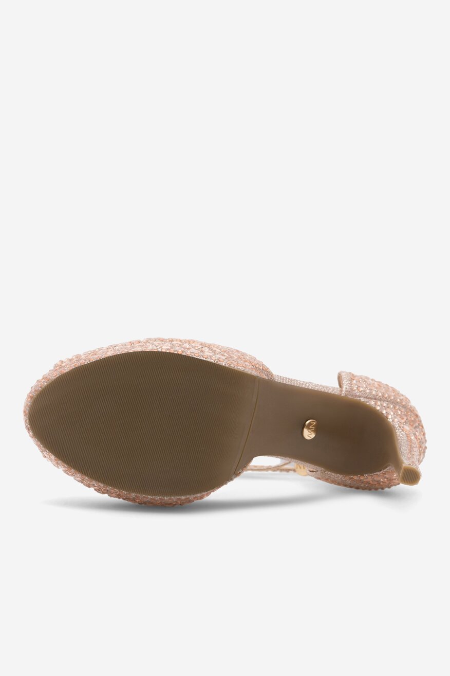 Sandały na szpilce