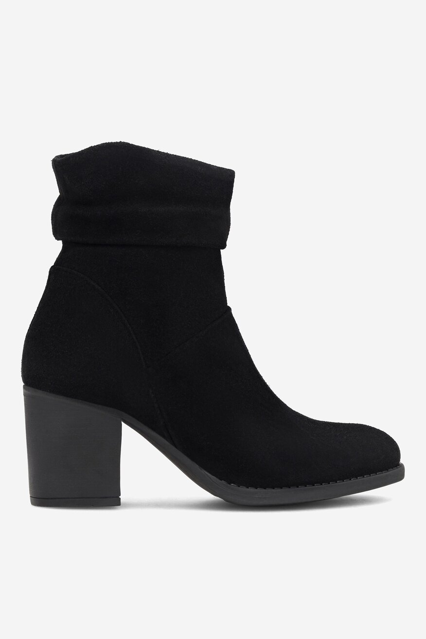 Botki skórzane na słupku