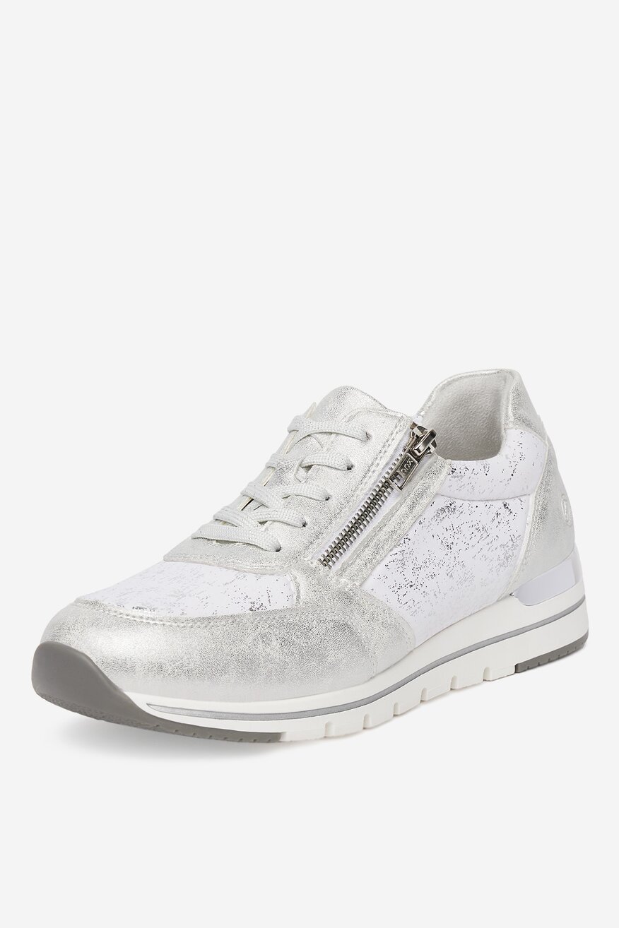 Sneakersy na koturnie