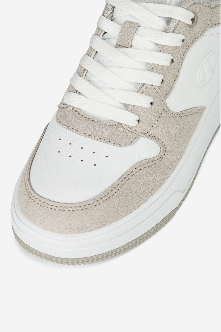 Buty sportowe na platformie