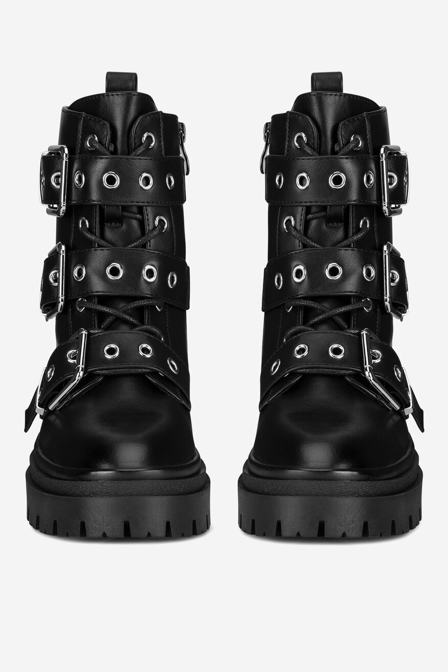 Trzewiki na grubej podeszwie