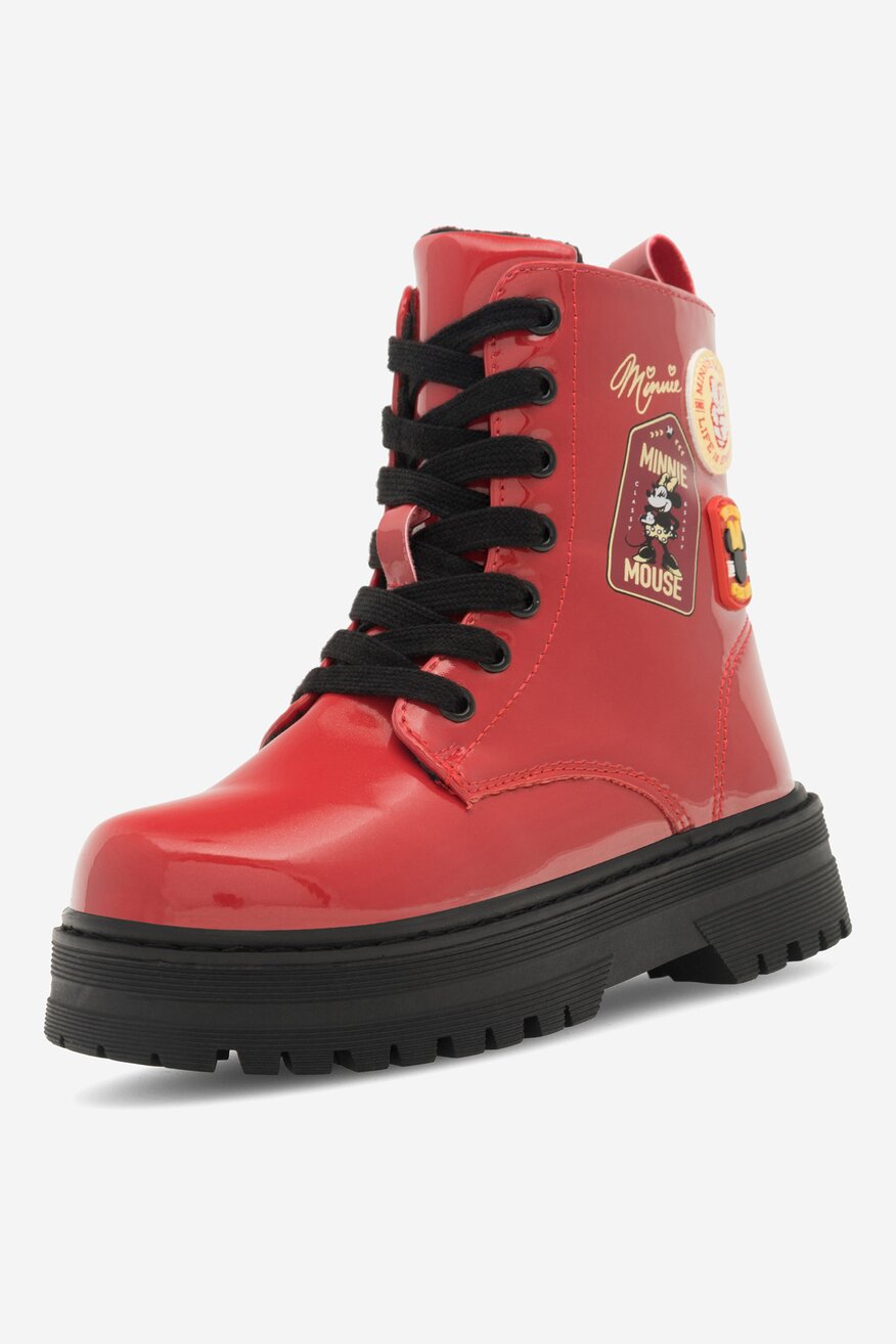 Trzewiki lakierowane