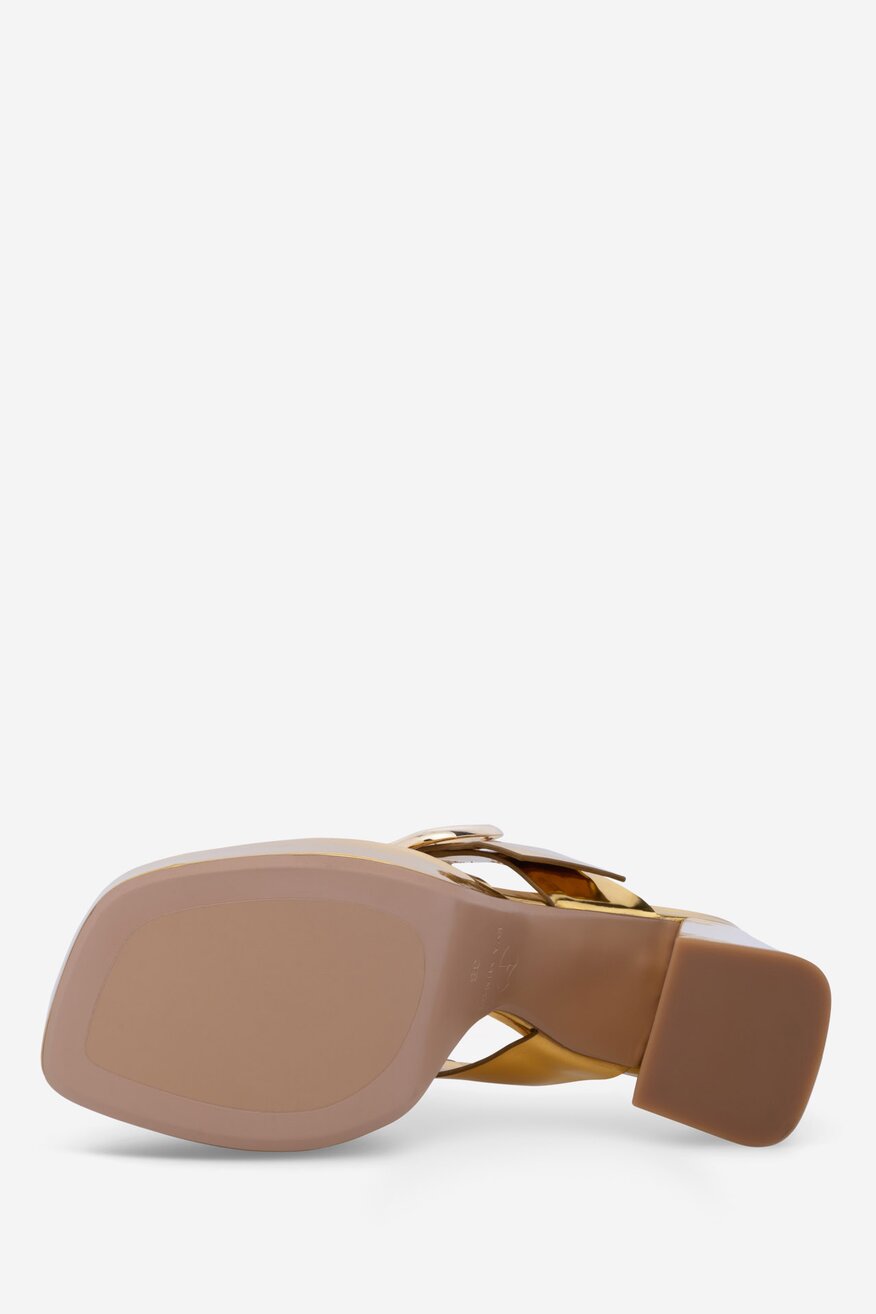 Sandały skórzane na słupku