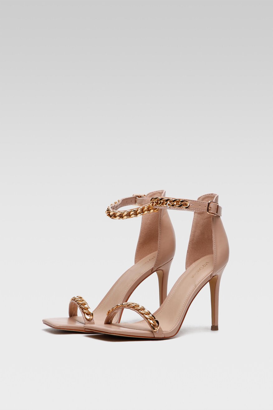 Sandały z aplikacją beżowe