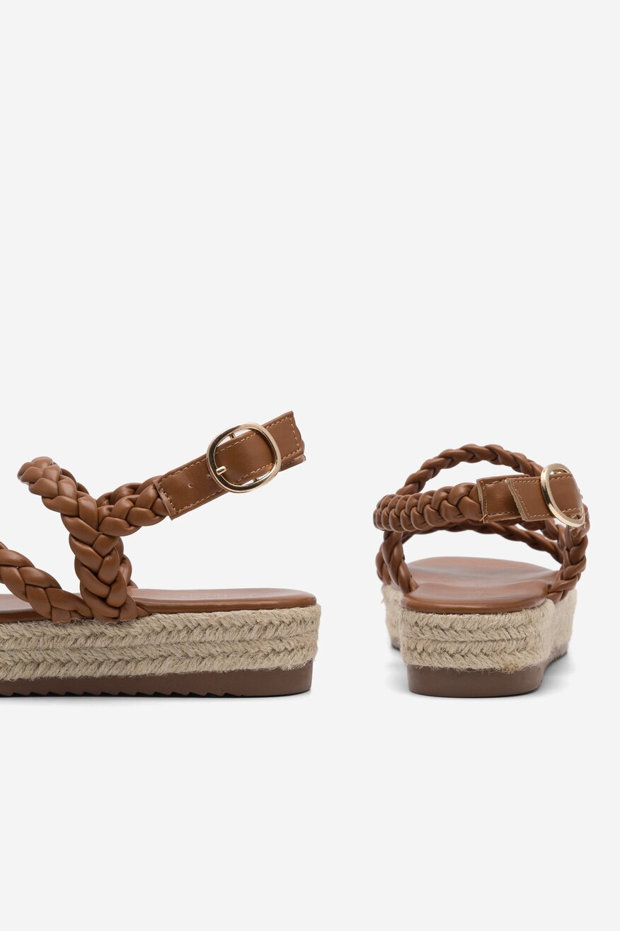 Sandały brązowe