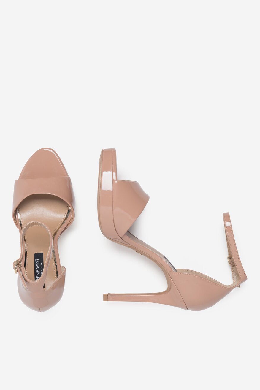 Sandały na szpilce