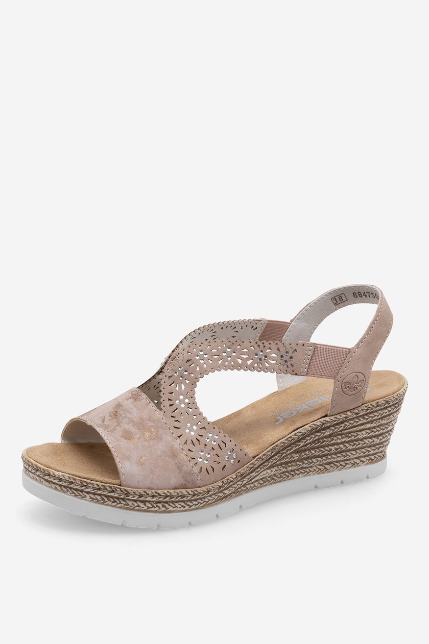 Sandały na koturnie