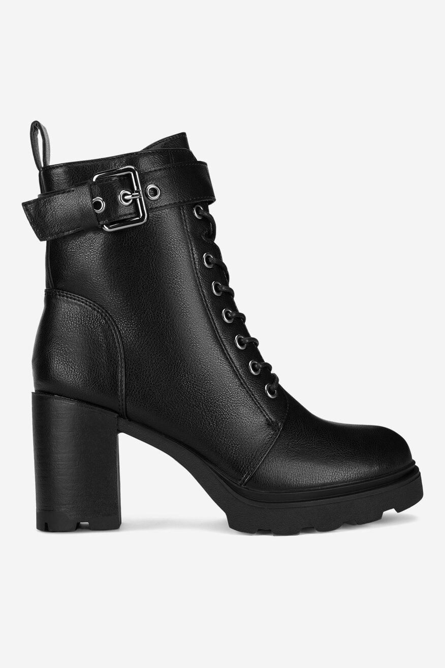 Trzewiki ocieplane na słupku