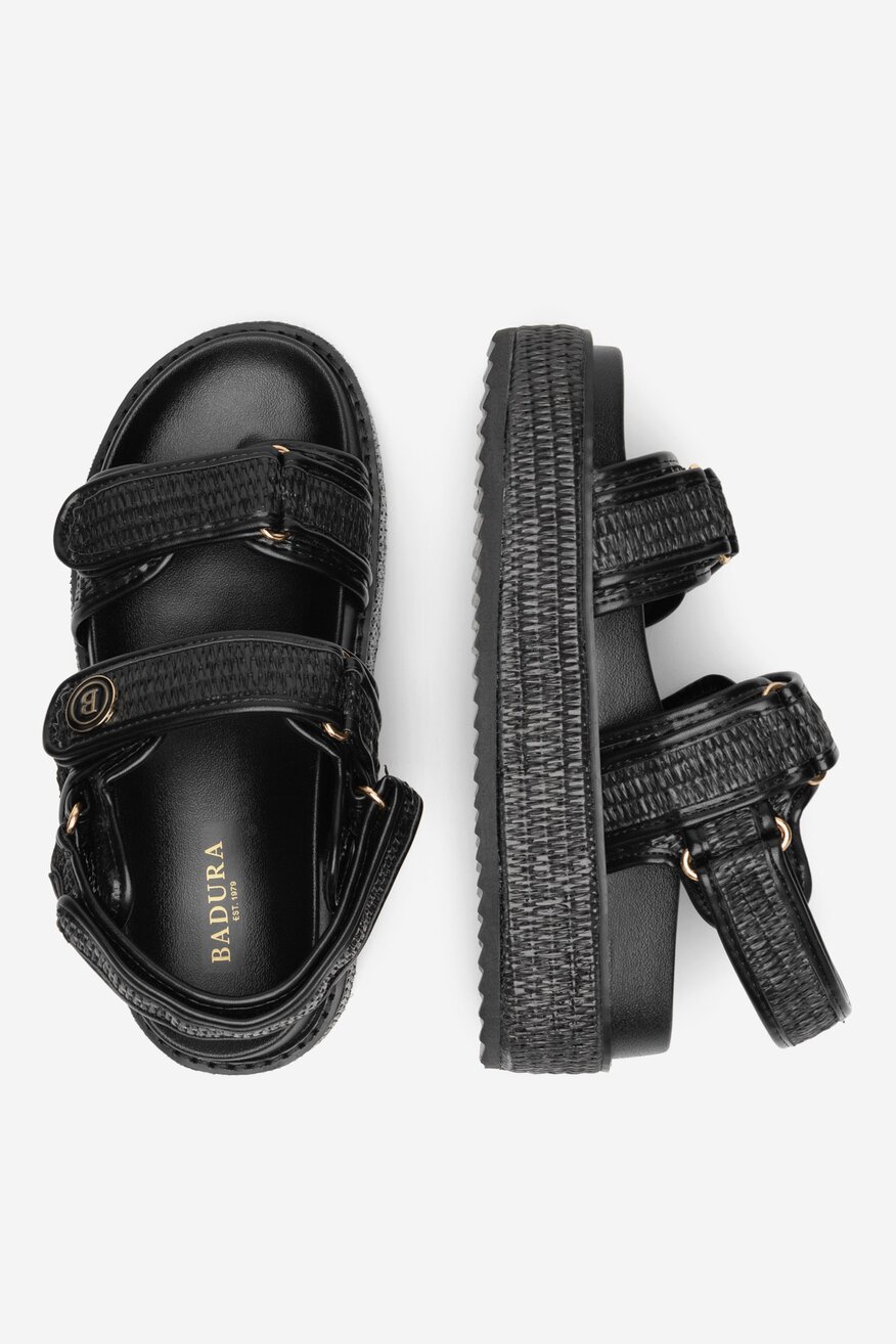 Sandały na platformie