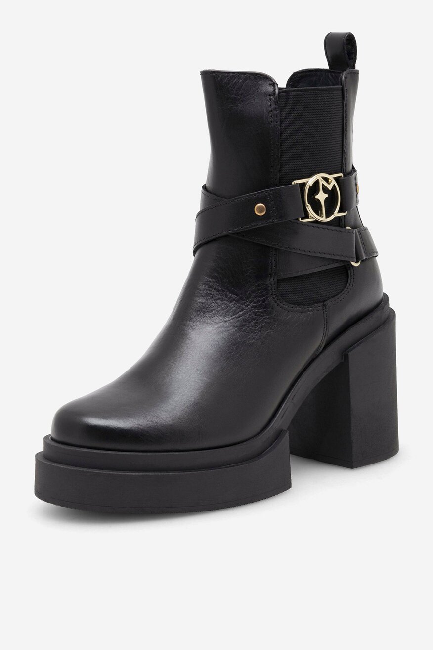 Botki skórzane na słupku