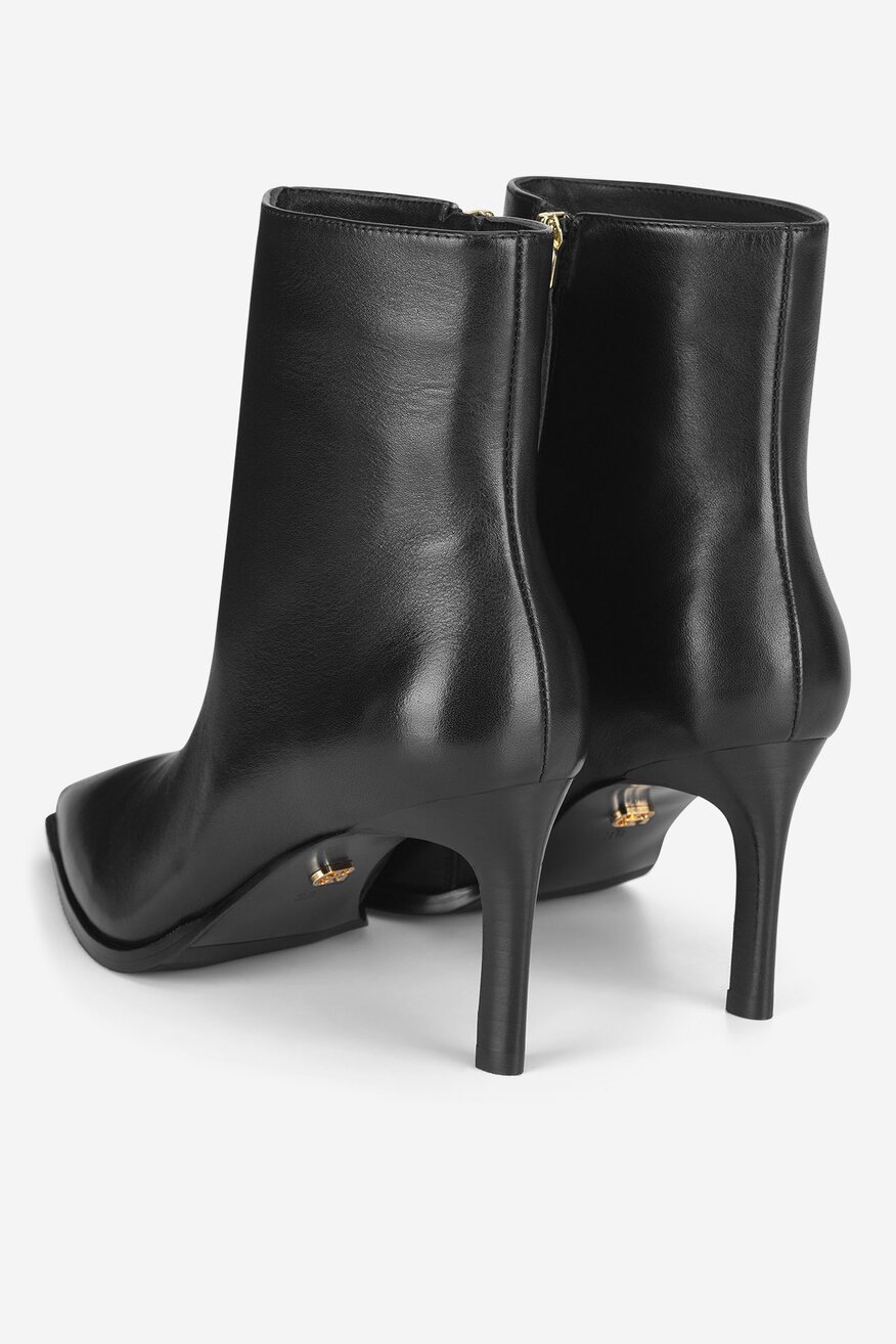 Botki skórzane na szpilce