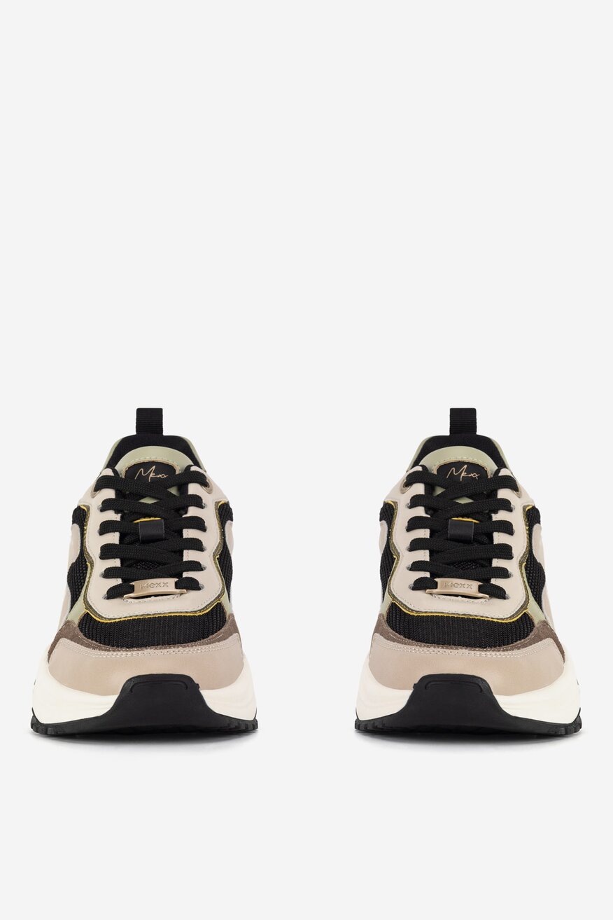 Sneakersy na grubej podeszwie