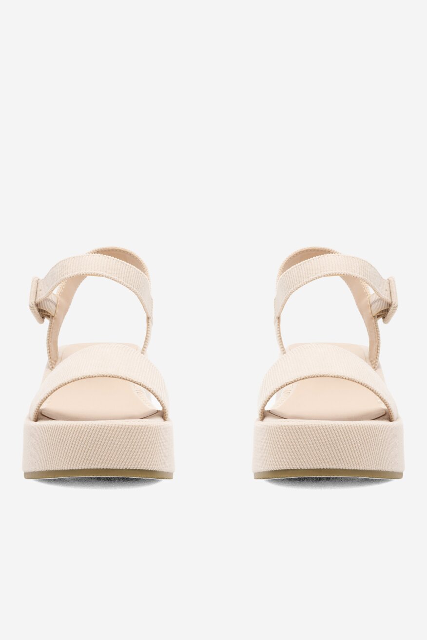 Sandały beżowe