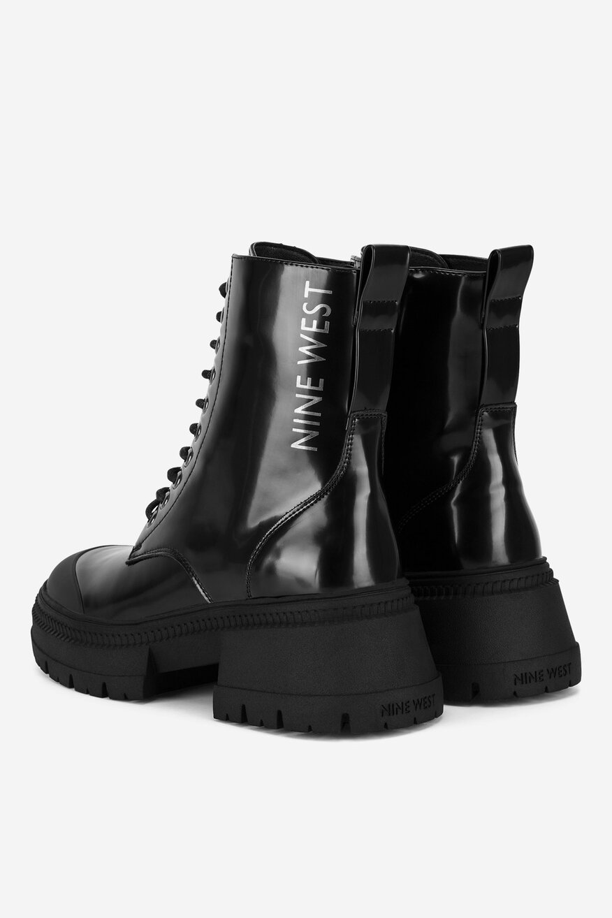 Trzewiki na grubej podeszwie