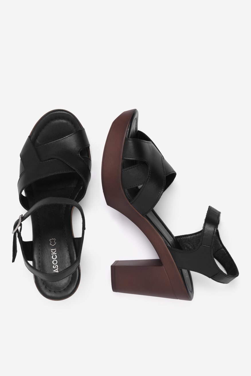 Skórzane sandały