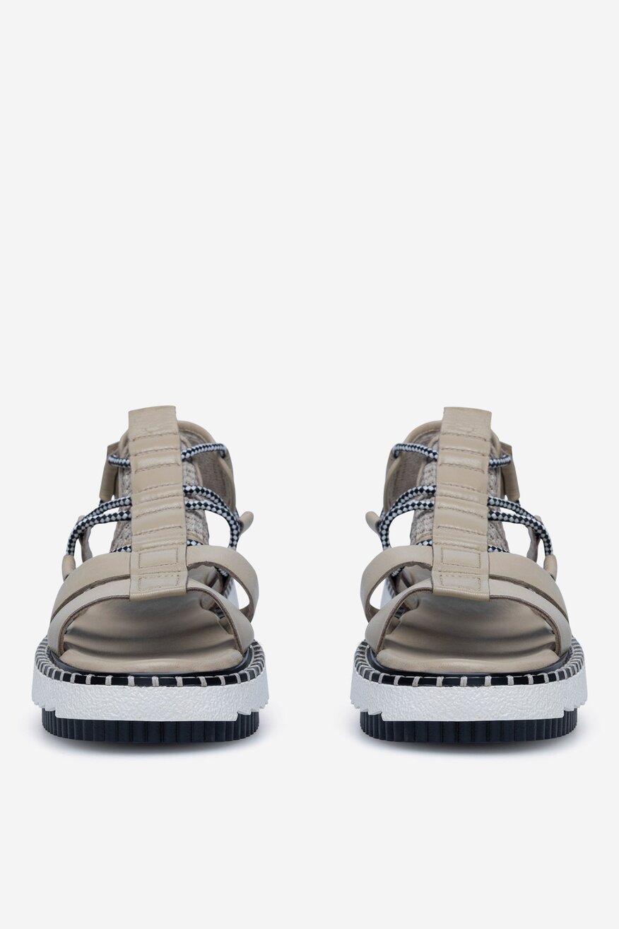 Sandały skórzane na platformie