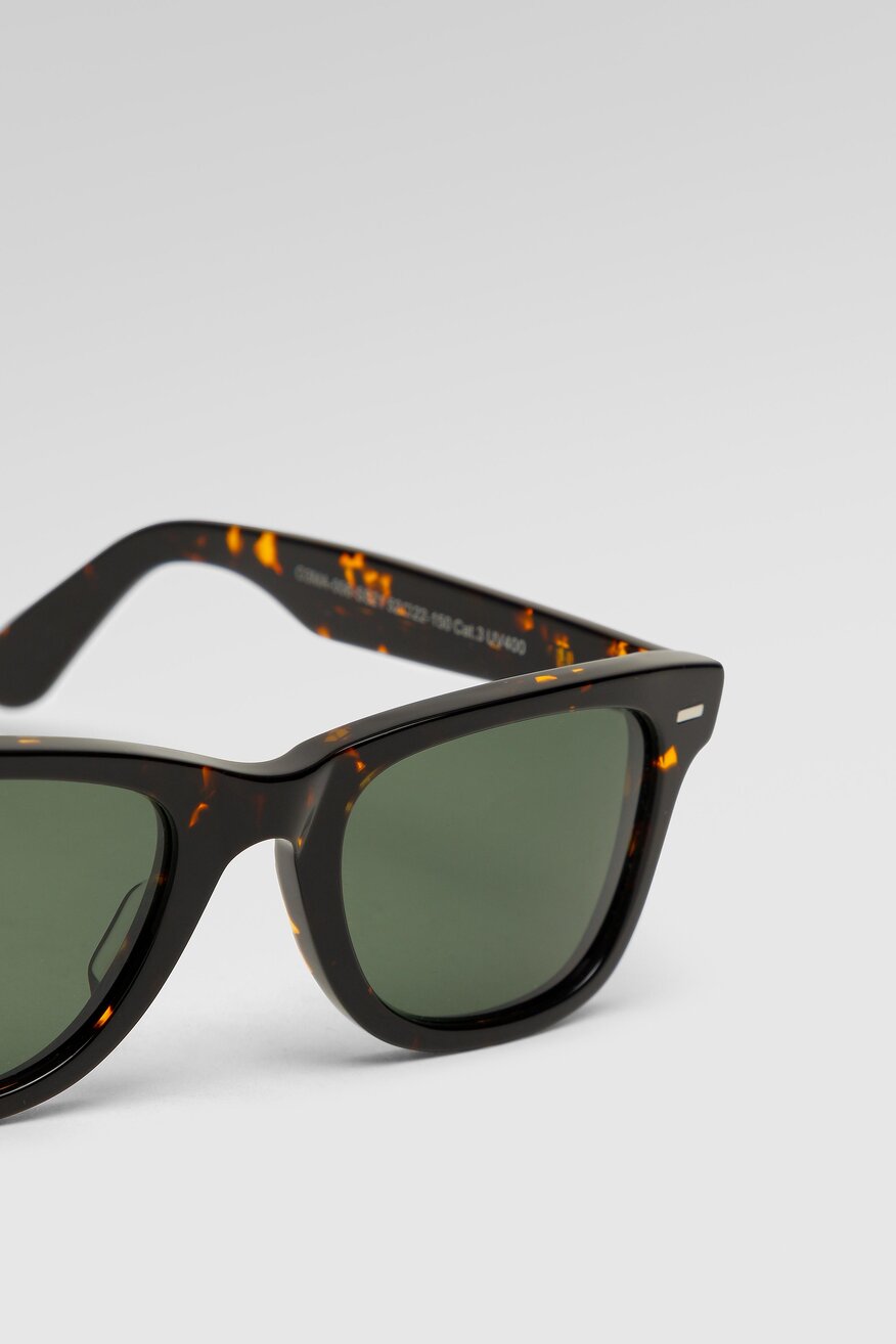 Okulary przeciwsłoneczne brązowe