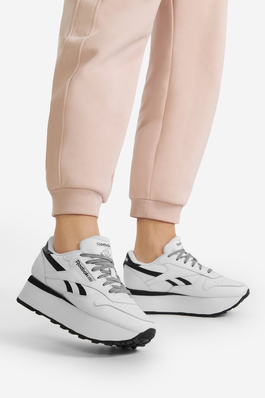 CLASSIC LEATHER TRIPLE LIFT