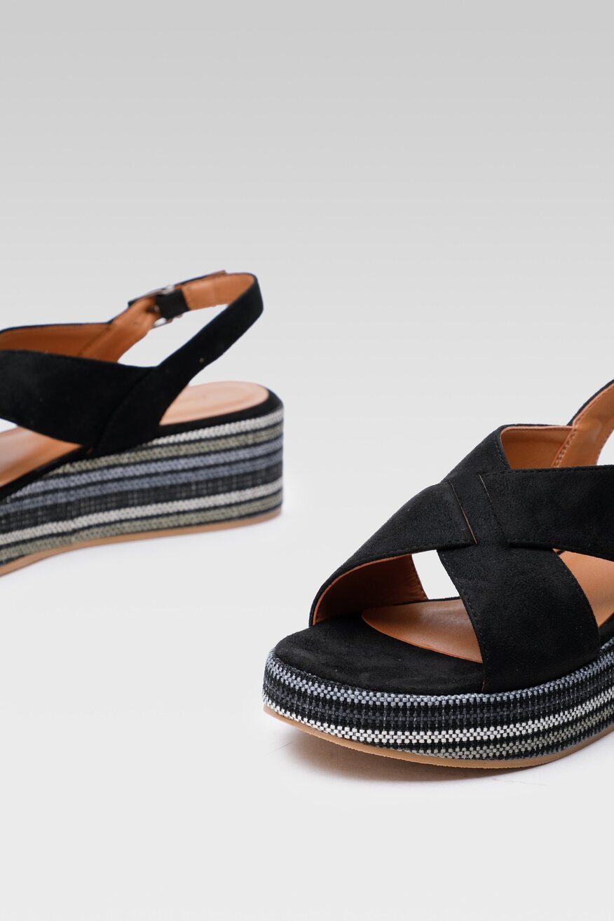 Sandały na platformie
