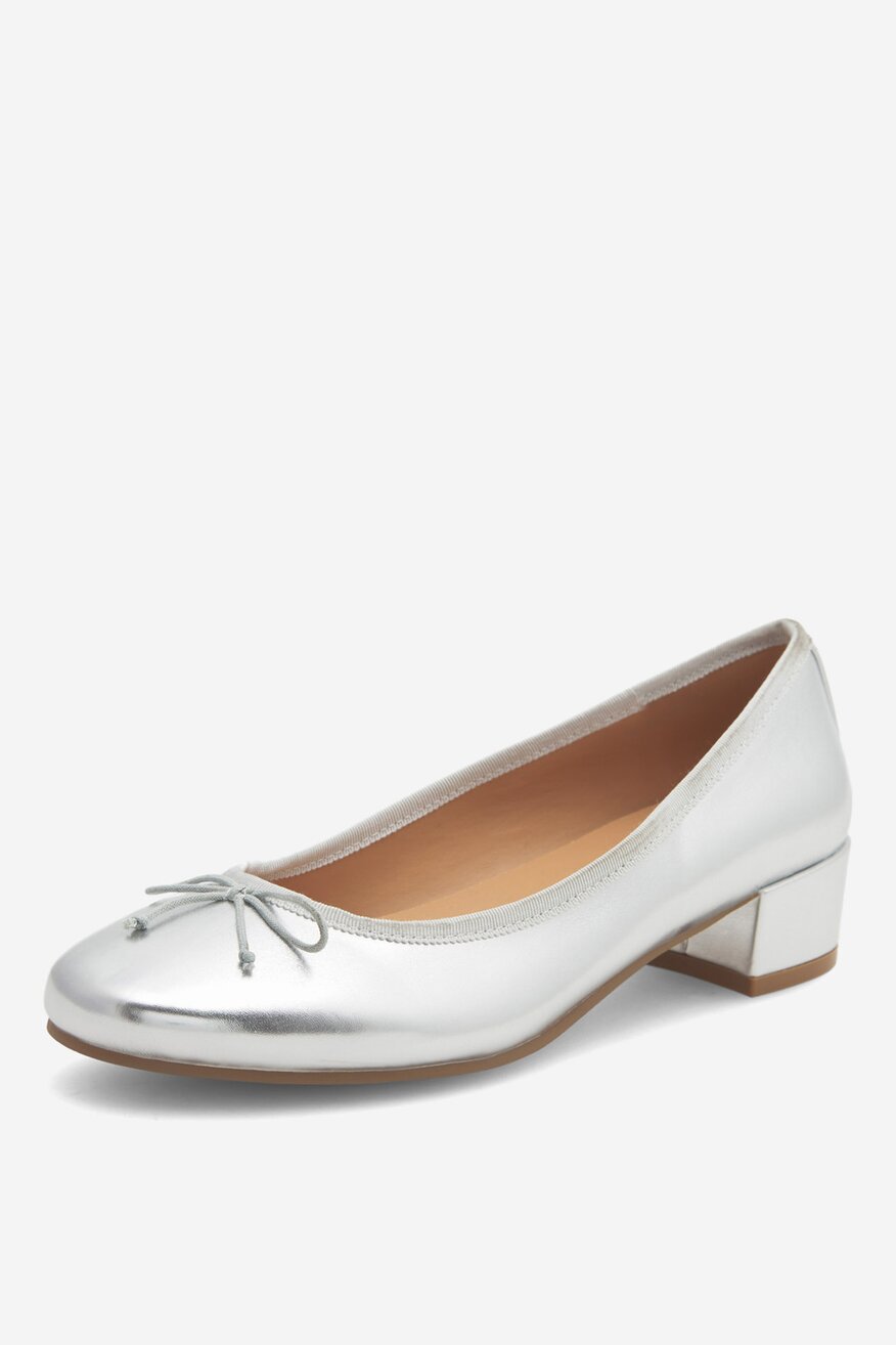 Czółenka na słupku