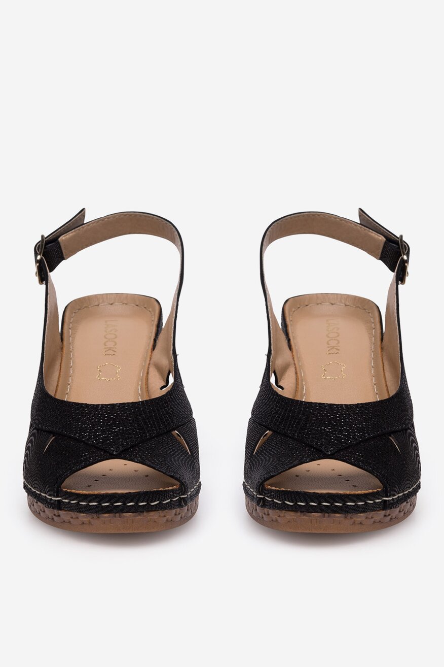 Sandały skórzane na koturnie