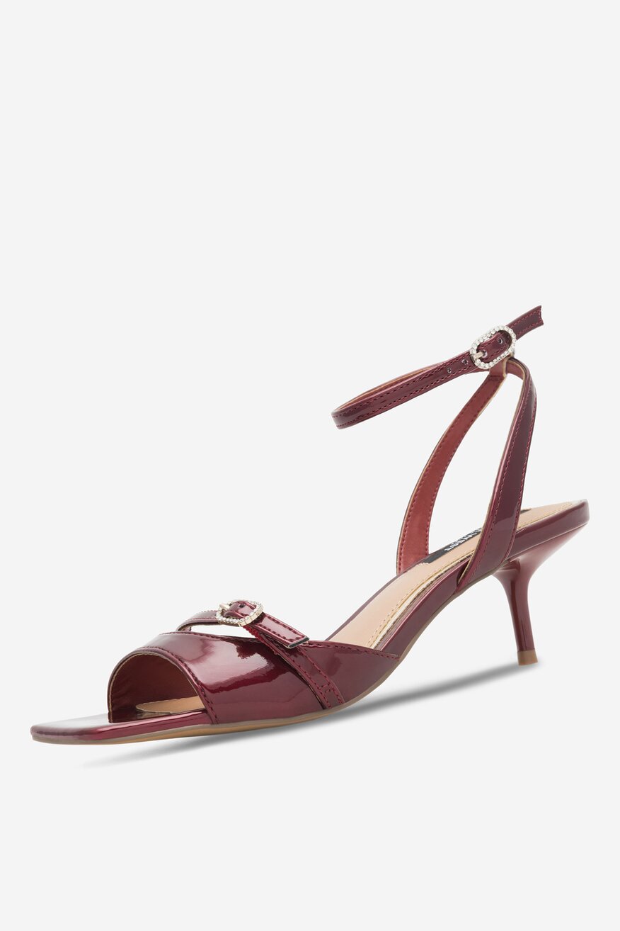 Sandały na szpilce