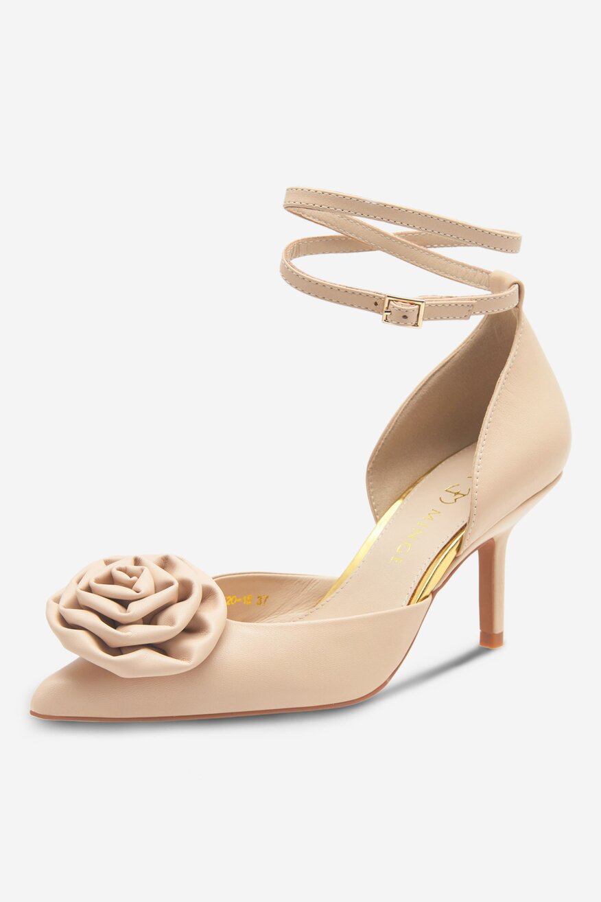 Czółenka skórzane na szpilce