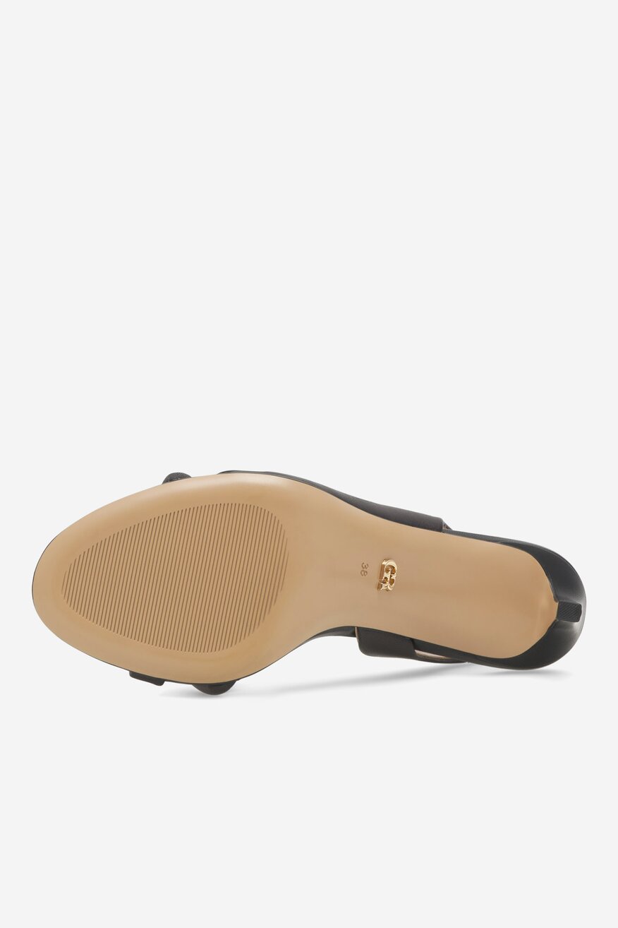 Sandały skórzane na szpilce