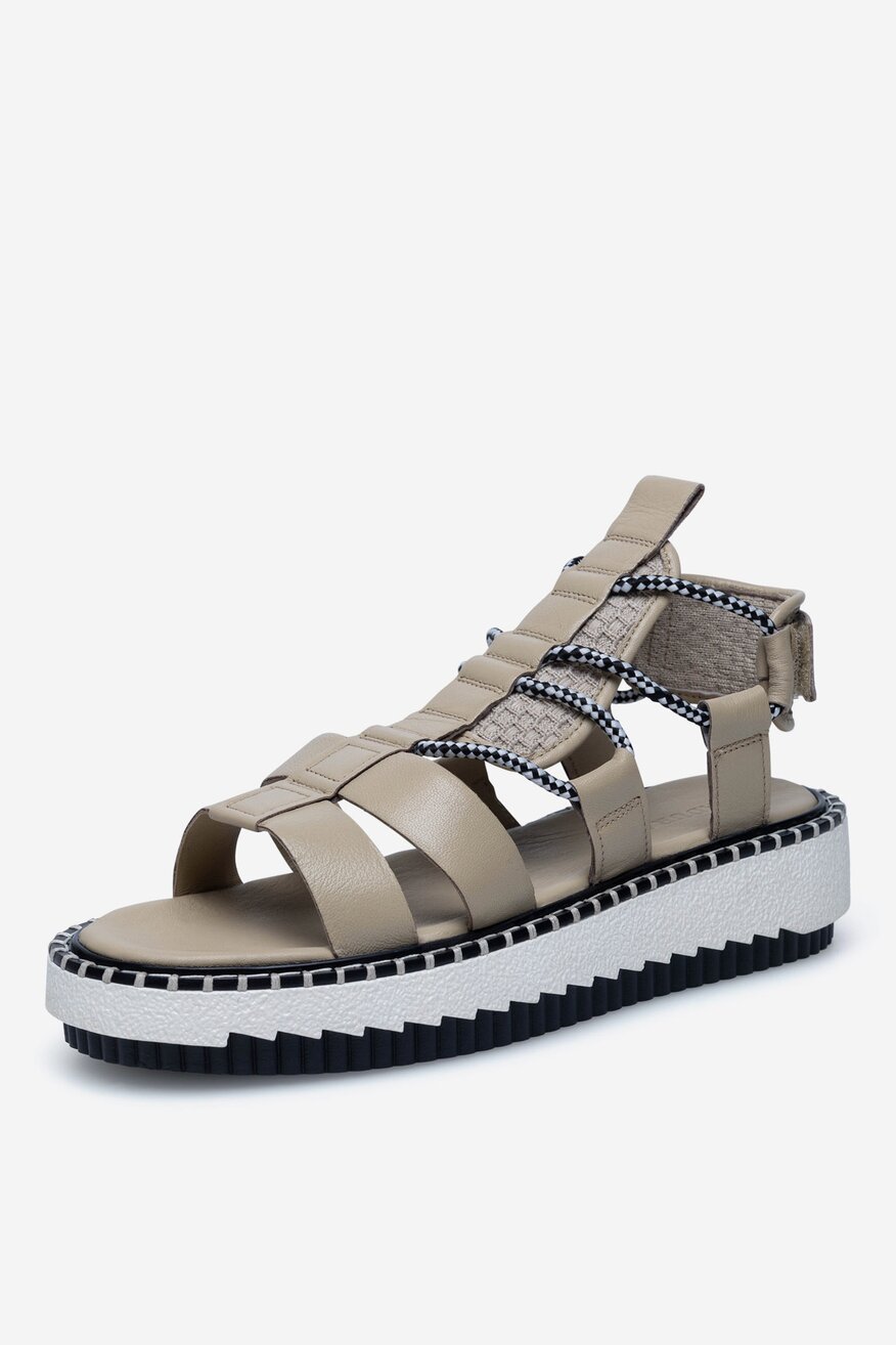 Sandały skórzane na platformie