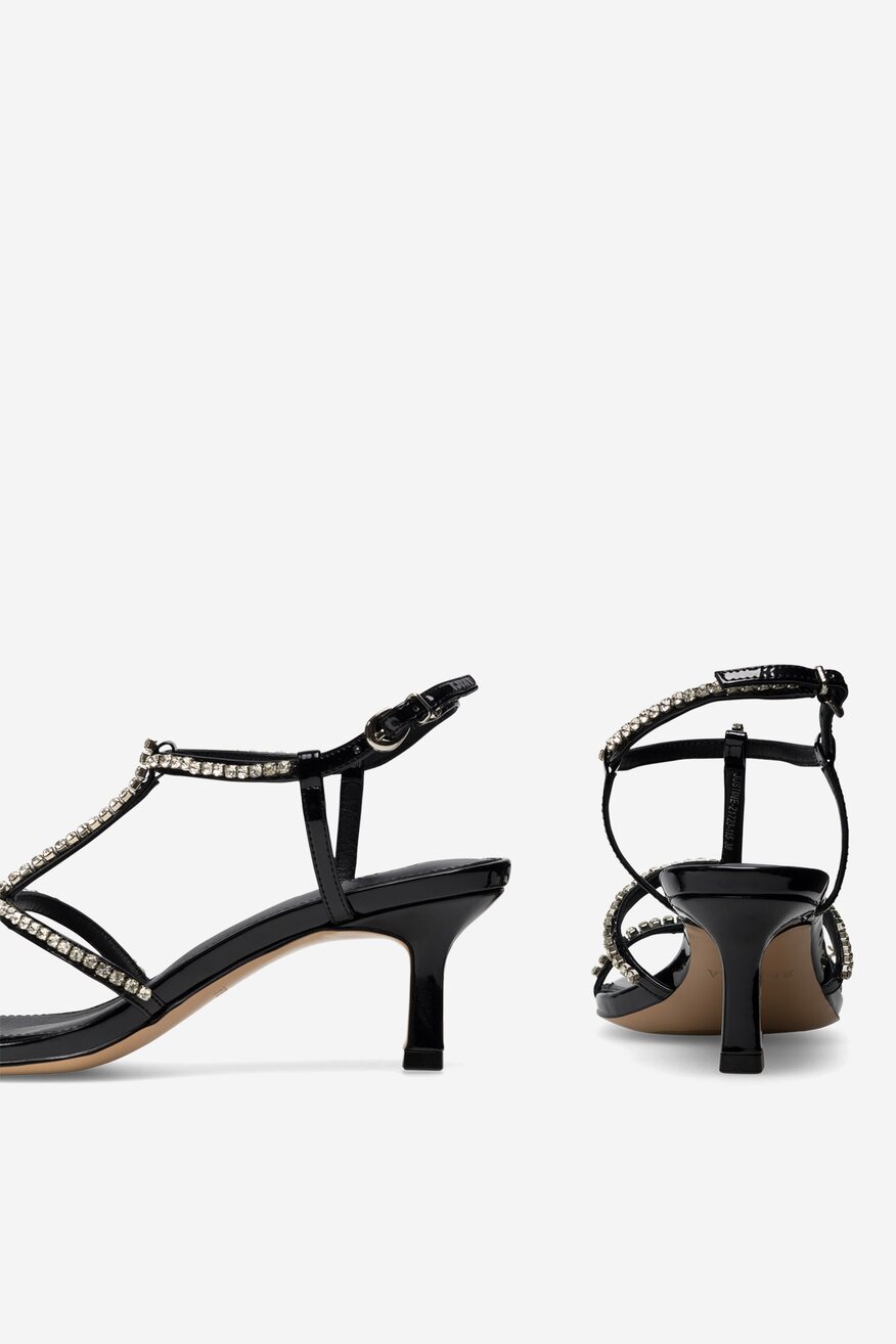 Sandały skórzane na obcasie