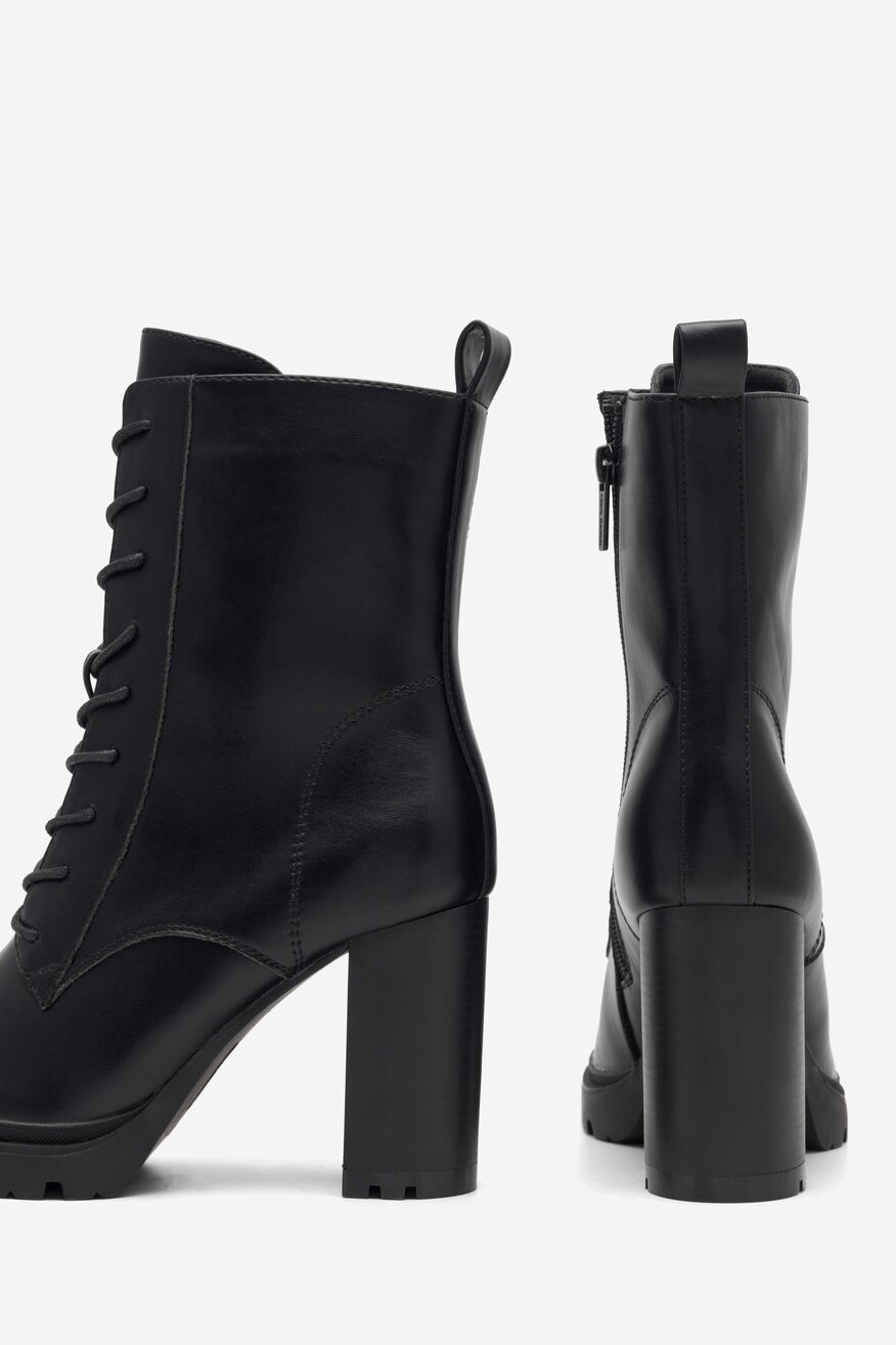 Trzewiki na słupku ocieplane