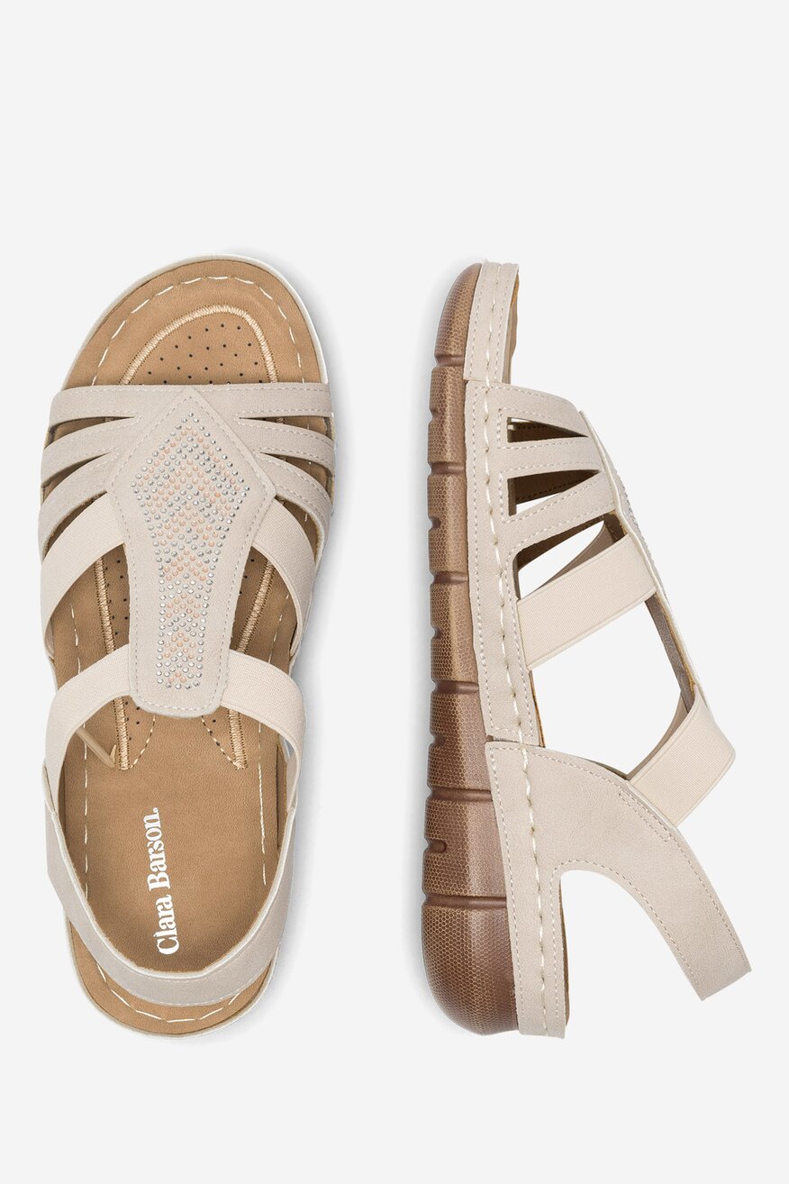 Sandały na koturnie