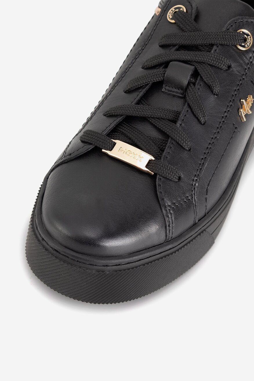 Sneakersy skórzane na platformie